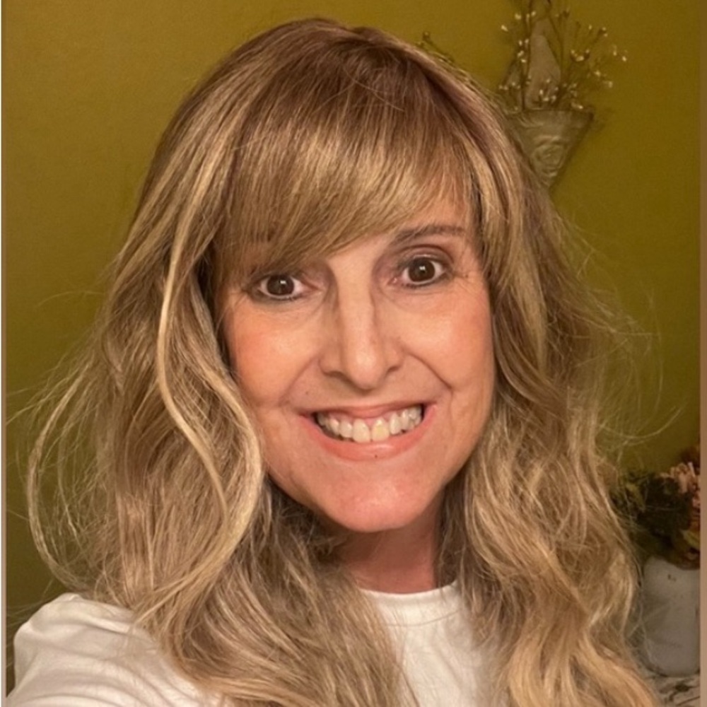 Cute wavey 16” wig